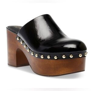 Wild Pair Woman’s Platform Clogs with Studs Size 7 New